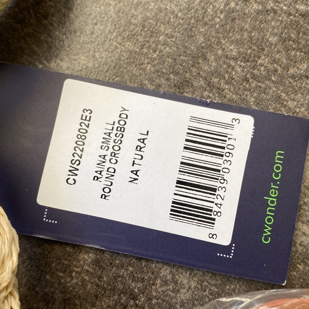 C. Wonder Small Round Crossbody straw Handbag White NWT - Picture 6 of 6